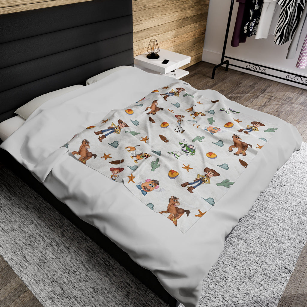 Toy Story Velveteen Plush Blanket, Kids woody and buzz blanket, Toy Story Nursery Decor