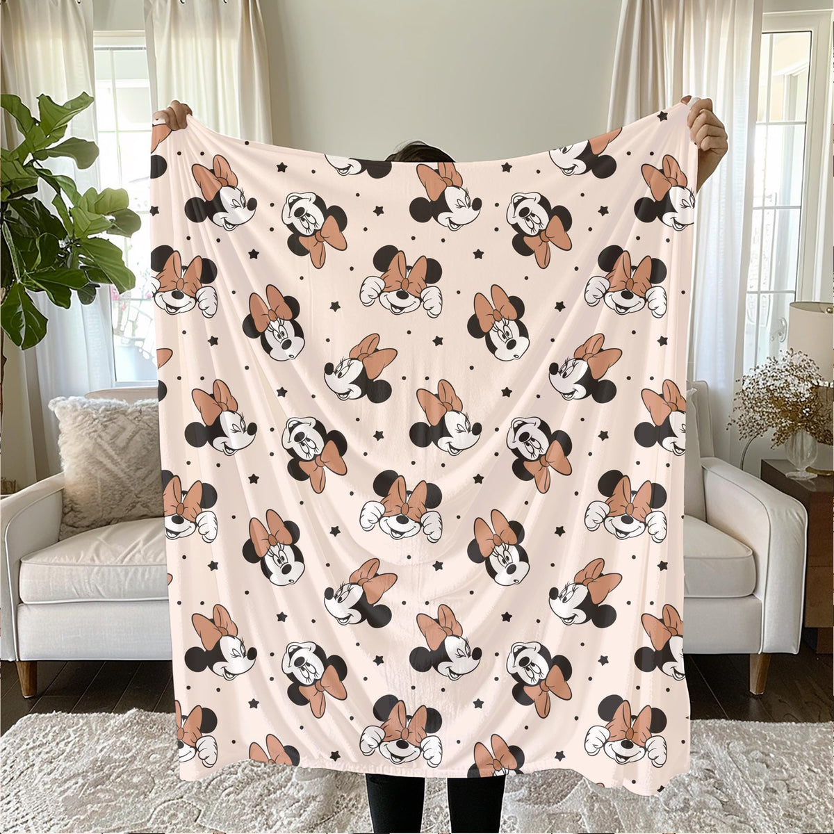 Minnie Mouse Personalized Blanket, Disney Plush Blanket, Kids Sherpa Throw, Disney Home Decor, Custom Name Blanket, Newborn Baby Blanket