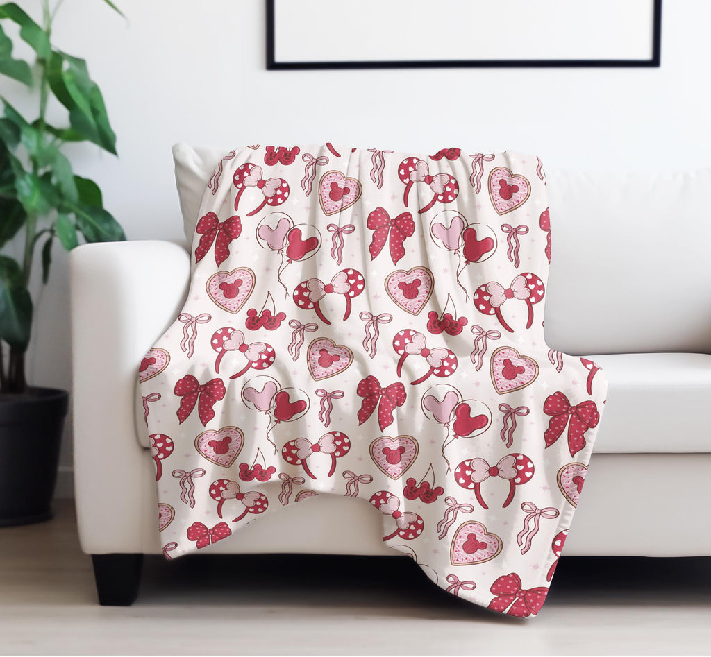 Mickey Minnie Valentine Blanket - Disney Fleece Throw - Perfect Gift for Couples - Cozy Home Decor