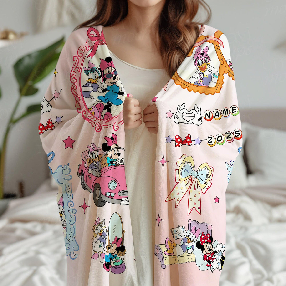 Personalized Minnie And Daisy Coquette Bow Blanket, WDW Disneyland Girls Throw, Daisy Duck And Minnie Mouse Blanket, Disney Besties gift