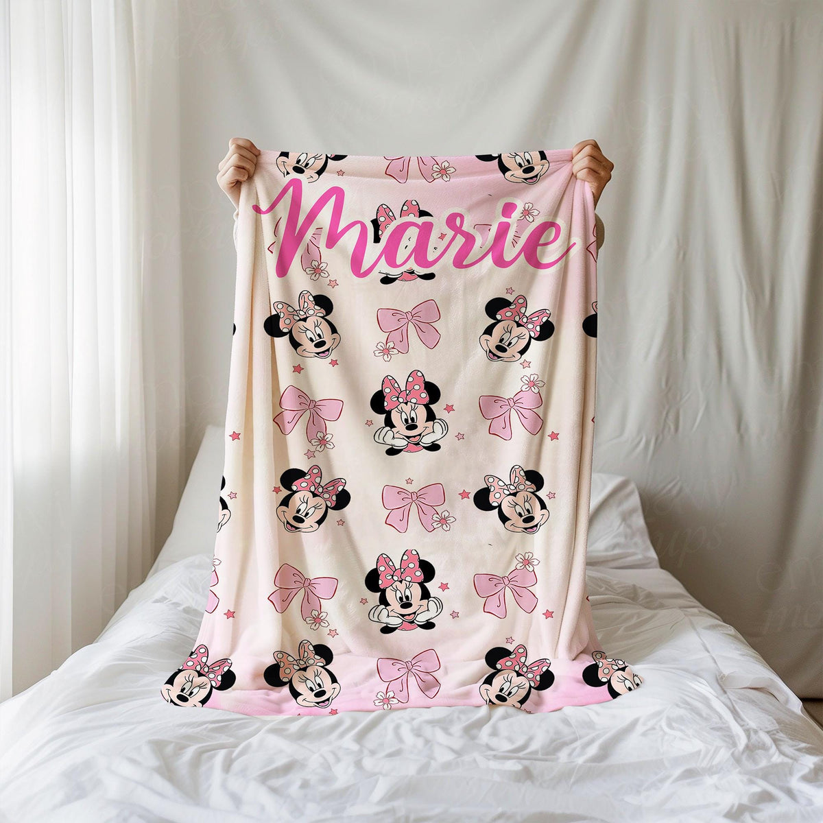 Personalized Minnie Coquette Bow Blanket, Pink Disney Minnie Blankets, Custom Kids Name gift, Magical Mouse blankets, Minnie Mouse Blankets