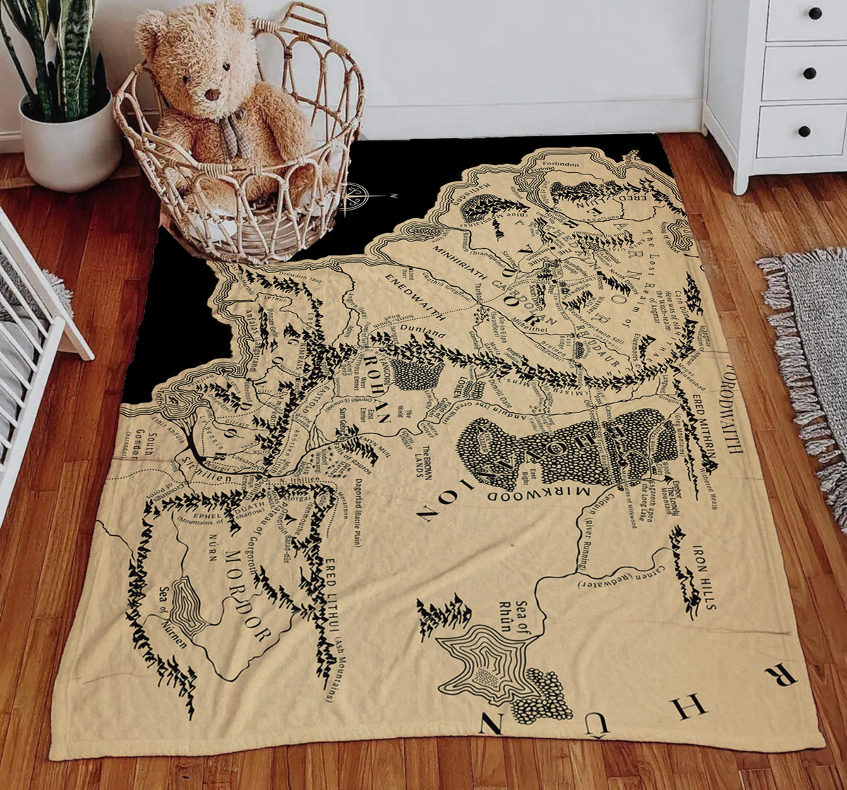 Middle Earth Map Blanket, Lord of the Fantasy Map Sherpa Throw, Dark Academia Room Decor, Vintage Fantasy Cartography Bookish Bedding Gift