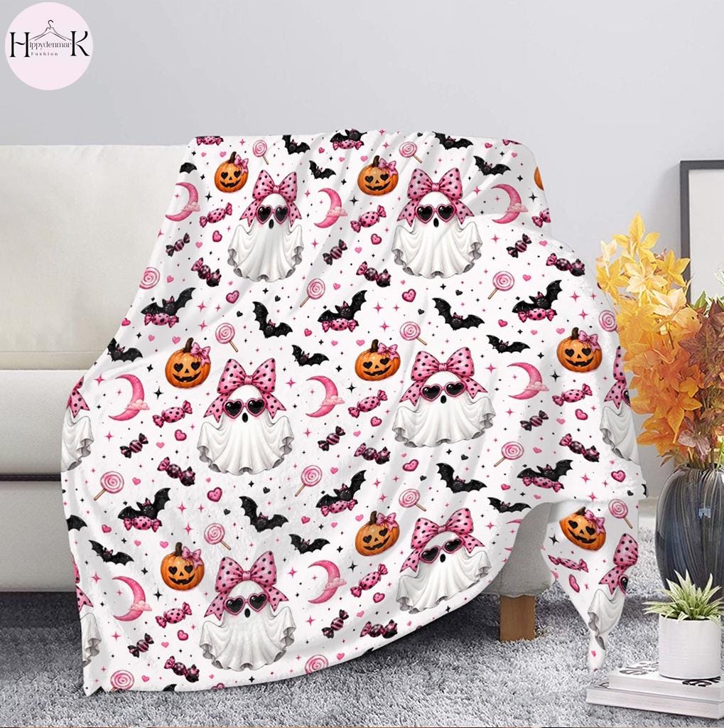 Coquette Halloween Ghost Blanket, Pink Bow Pumpkin Bat Throw Blanket, Cute Spooky Season Fleece Blanket, Cozy Halloween Home Decor Gift