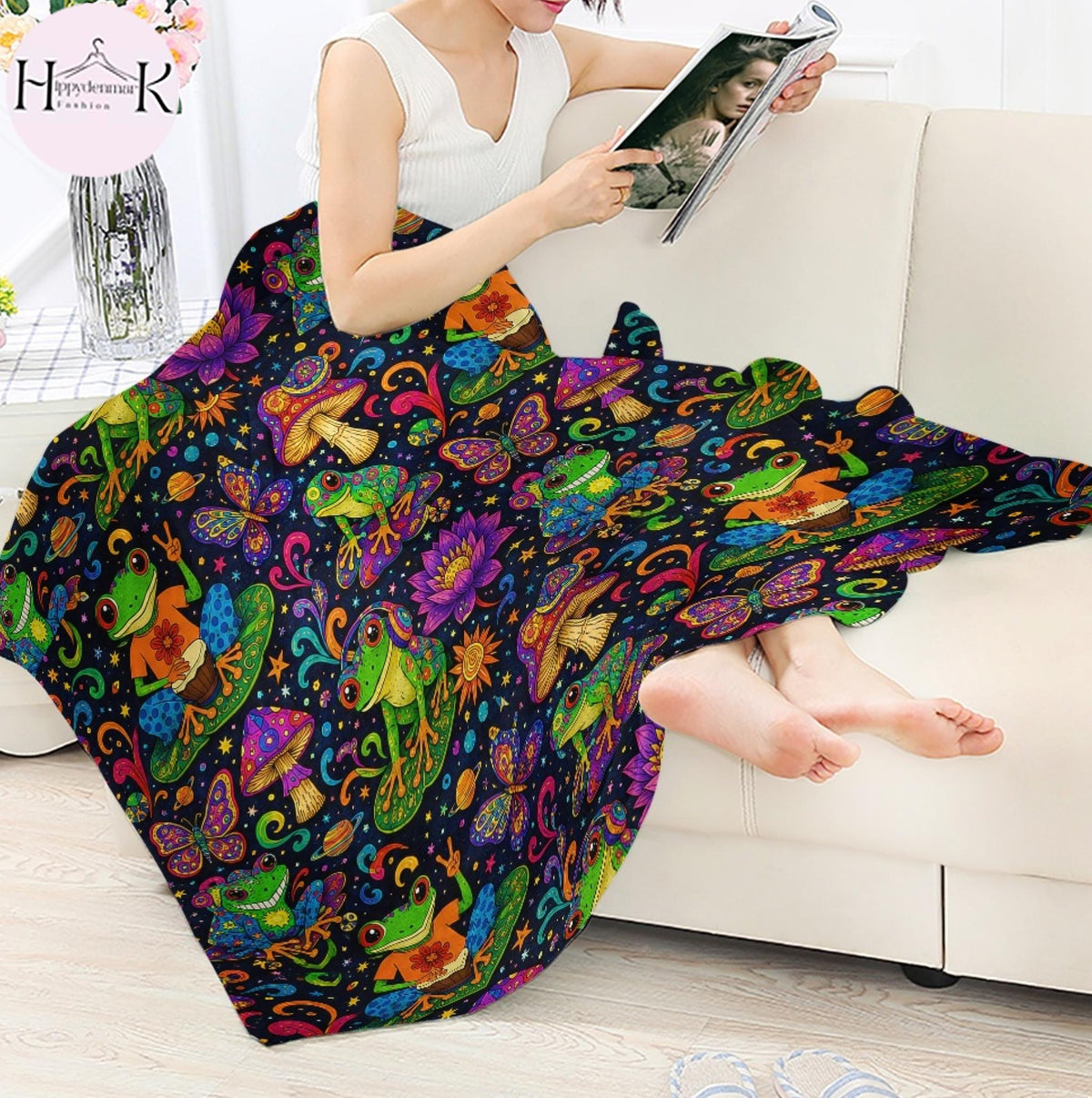 Colorful Frog Fleece Blanket, Psychedelic Frog Throw Blanket, Trippy Mushroom Floral Blanket, Boho Cottagecore Cozy Blanket, Frog Lover Home