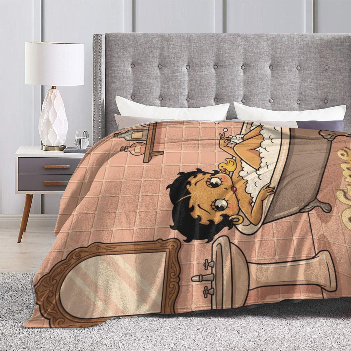 Personalized Bubble Bath Betty Boop Fleece Blanket, Custom Name Pink Bathroom Flannel Throw Blanket for Bed Sofa, Cute Spa Decor Gift