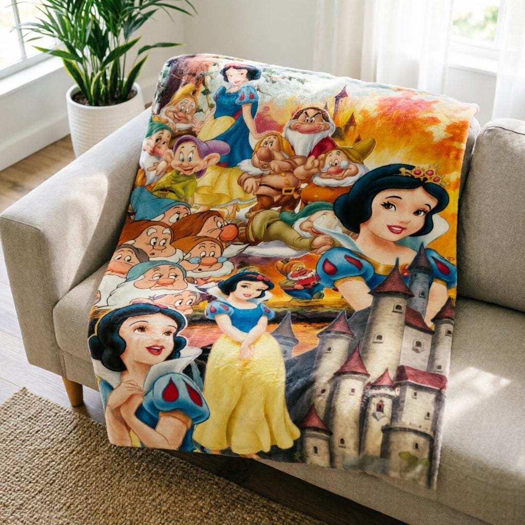 Snow White Flannel Blanket, Classic Fairy Tale Animation Decor, Cozy Throw