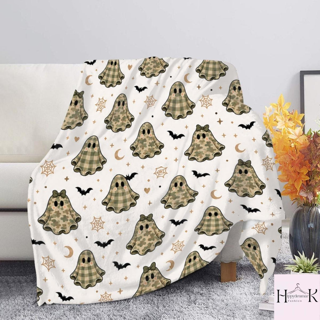 Camo Ghost Halloween Blanket, Cute Plaid Ghost Fleece Throw, Neutral Spooky Season Couch Blanket, Cozy Fall Halloween Gift