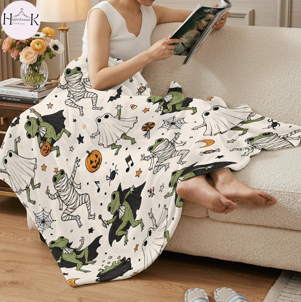 Dancing Frog Halloween Blanket, Cute Ghost Frog Throw Blanket, Funny Spooky Fleece Blanket, Cozy Fall Home Decor, Frog Lover Gift