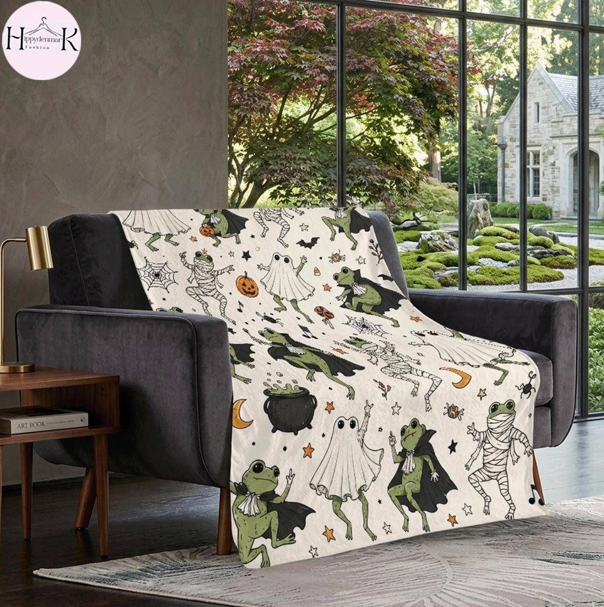 Dancing Frog Halloween Blanket, Cute Ghost Frog Throw Blanket, Funny Spooky Fleece Blanket, Cozy Fall Home Decor, Frog Lover Gift