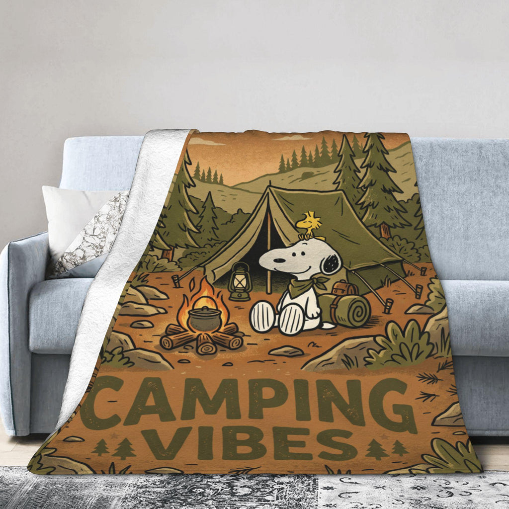 Personalized Camp Scout Beagle Flannel Blanket, Custom Camping Hound Throw, Campfire Tent Bedding, Outdoor Adventure Gift for Hikers