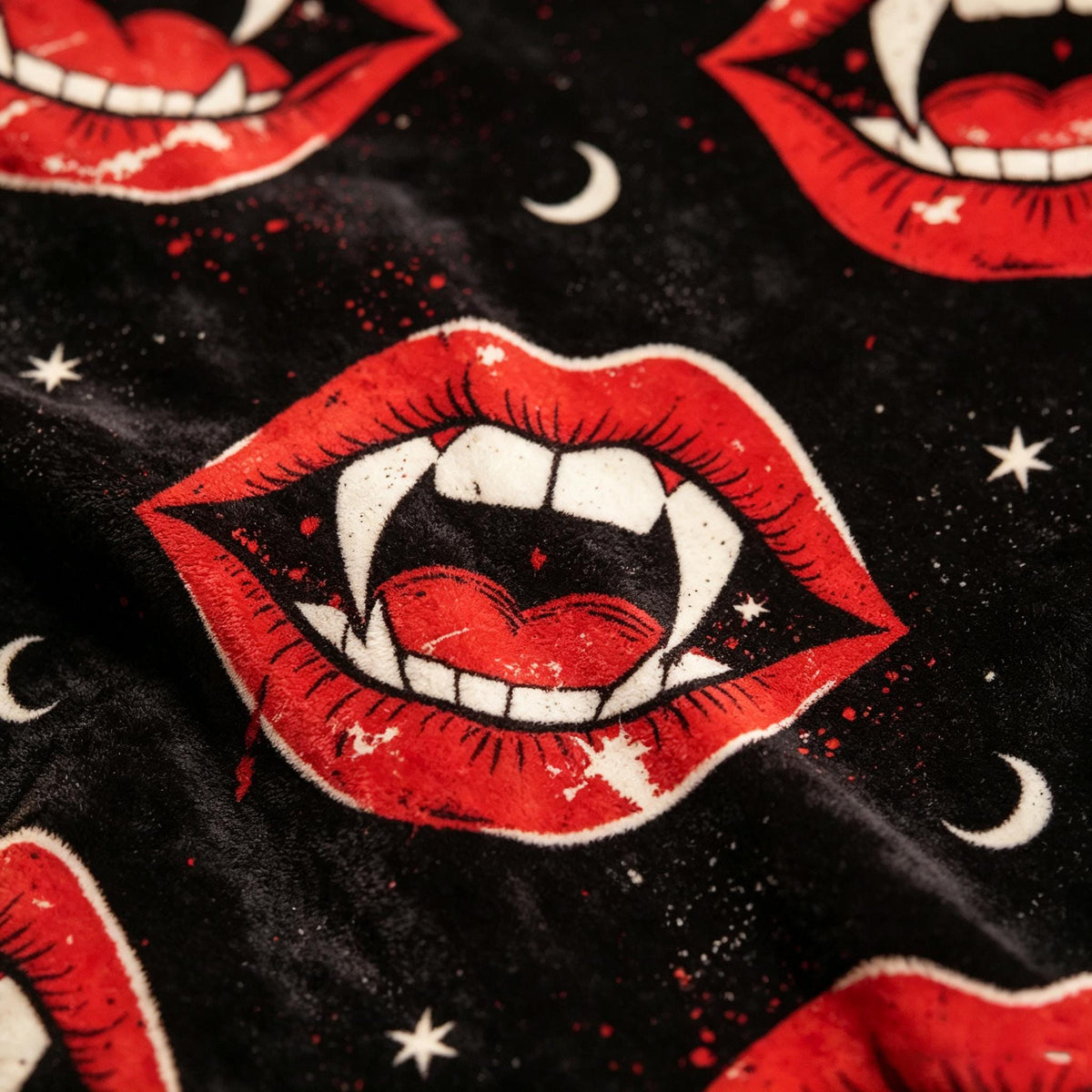 Vampire Lips Blanket, Gothic Red Flannel Throw, Spooky Season Decor, Cozy Fall Blanket, Gift for Dark Aesthetic Fan
